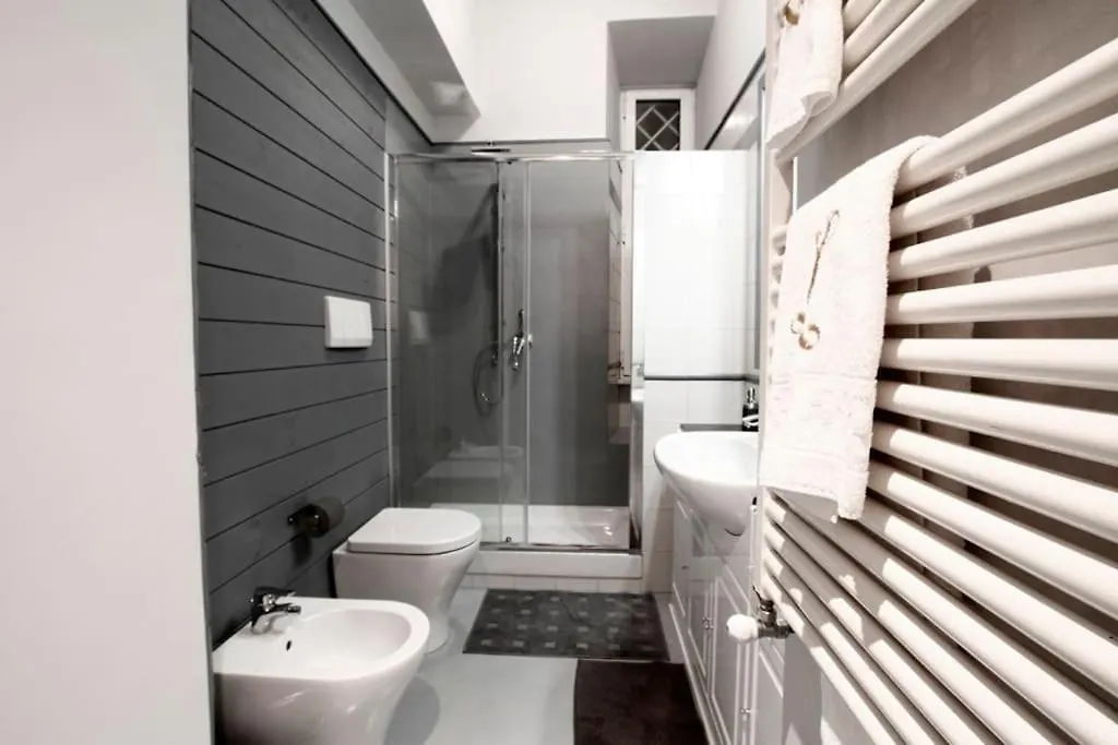 Apartment Properzio Lux, Una Fusione Di Eleganza E Prestigio Rome